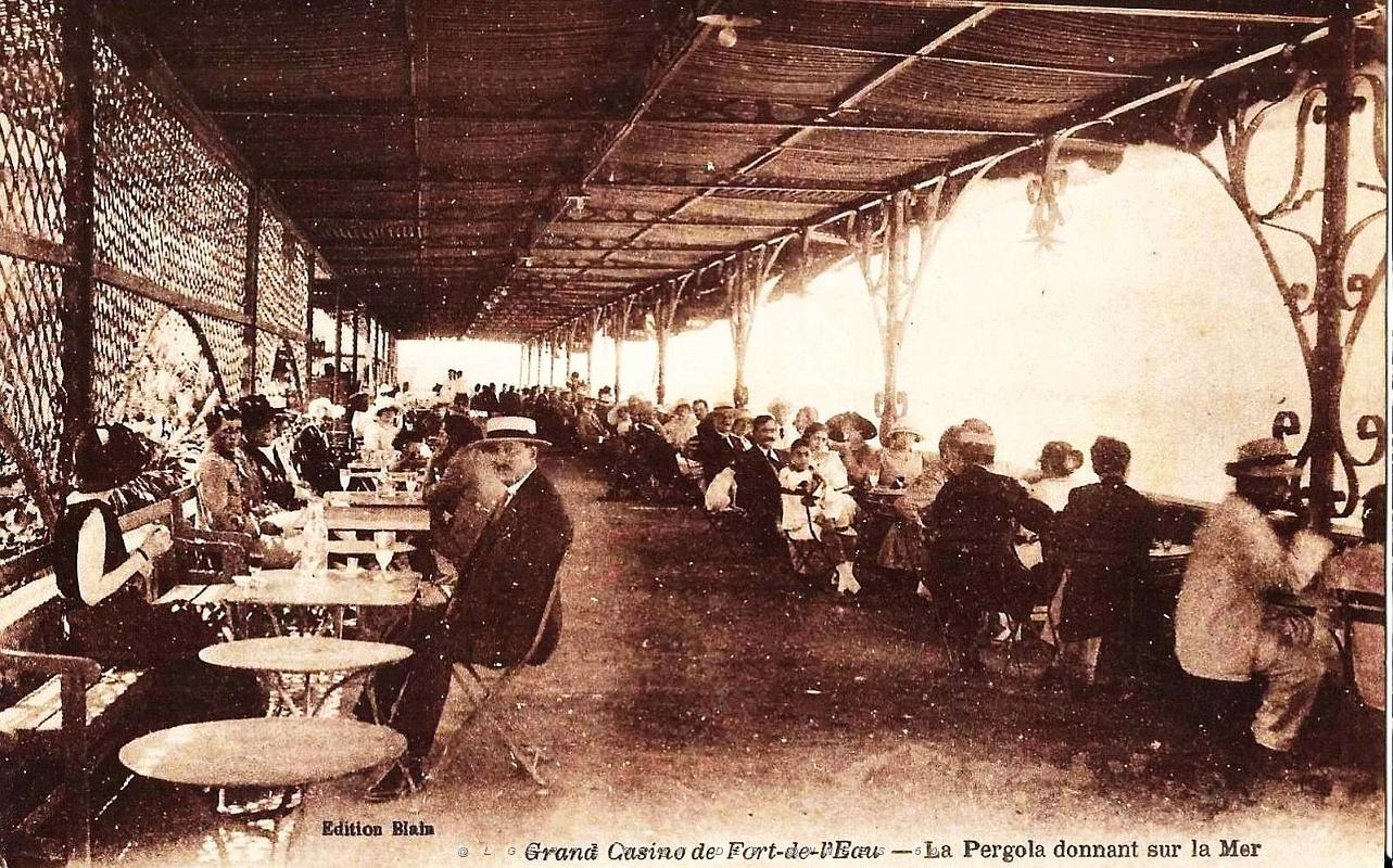 1439- Fort-de-l'eau - Grand Casino - Pergola.jpg
